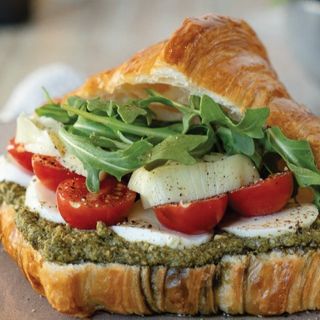 Croissant Caprese