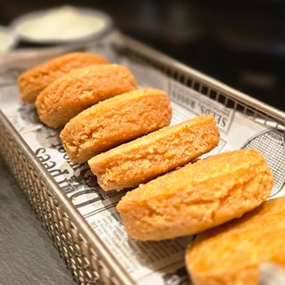 Arepitas De Chicharrón (6 Uds.)