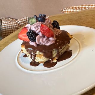 Panqueques de chocolate y cereza