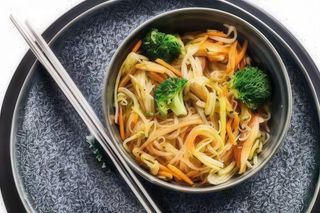 Fideos De Arroz Salteados