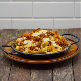 Patatas pulled pork fries