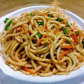 Yakiudon vegetales 