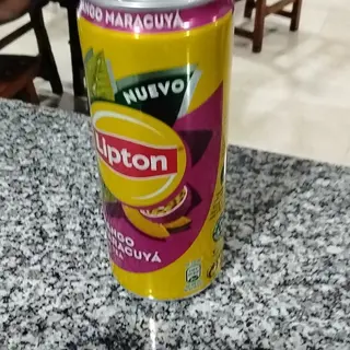 Lipton Refresco de Té sabor Mango Maracuyá 330ml