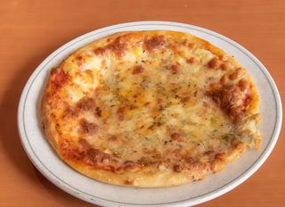 Pizza Hawaiana (24 Cm.)