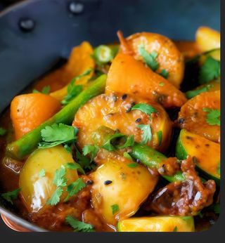 Plato De Verduras Mixtas Karahi