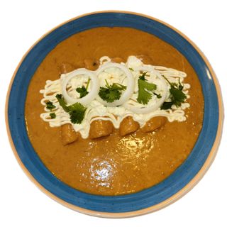 Enfrijoladas De Pollo Y Queso