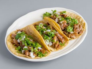 Tacos De Carnitas Estilo Michoacán (3 Uds.)