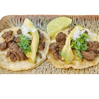 Tacos De Arrachera con aguacate y queso (3 Uds.)
