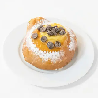 Brioche crema con chocolate