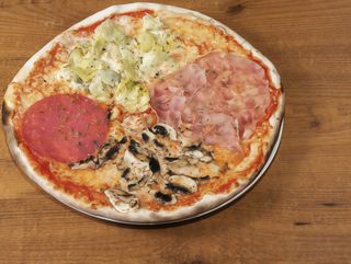 67. PIZZA 4 ESTACIONES