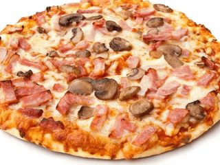 82. PIZZA 4 CARNE