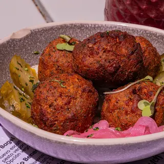 Albóndigas con Salsa Trufada