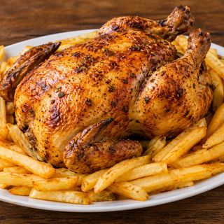Pollo Entero Asado +patatas fritas