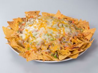 Tapa de nachos gratinados
