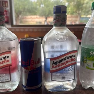 Aguardiente antioqueño