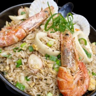 Arroz chaufa de mariscos