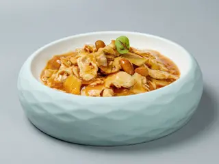 Pollo con Almendras