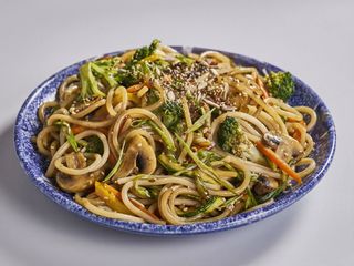 Wok Pollo y Langostinos