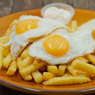 Huevos Con Patatas