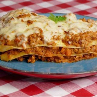 Lasaña De Carne+bebida