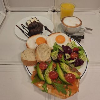 Art Breakfast con foccacia