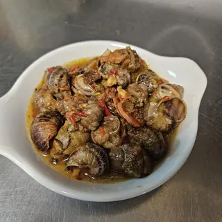 Caracoles en salsa