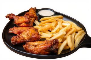 Alitas con patatas (4 pzs.)