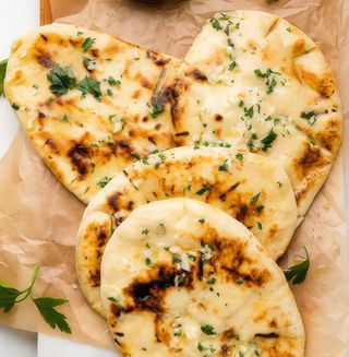 Cheese naan