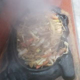 N93 FIDEOS SOBRE BANDEJA QUEMADA