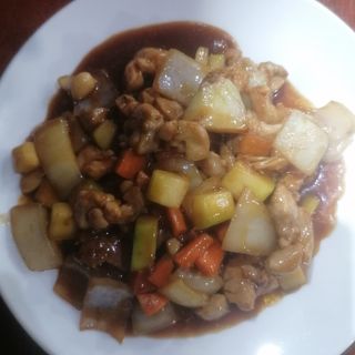 N77 POLLO CON ALMENDRAS