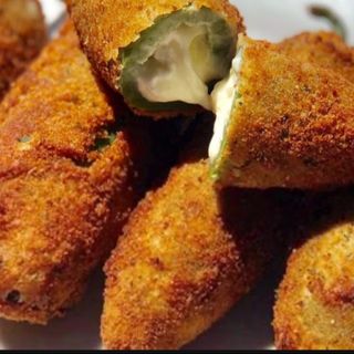 Jalapeños rellenos de queso 