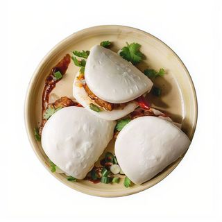 Bao Pulled Pork Con Sus Salsas Y Cebolla Encurtida