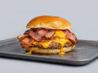 BACON FURIA
