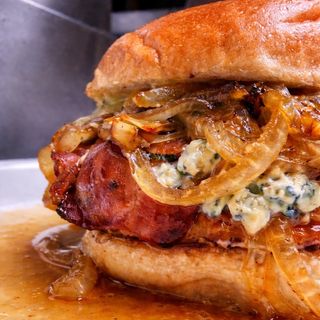 BACON BLUE