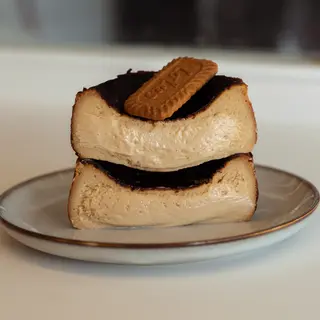 Basque Cheesecake Lotus