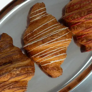 Mini croissant pistachio