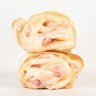 Empanada de jamón y queso