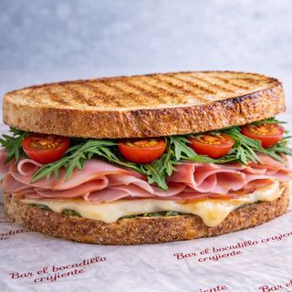 Bocadillo Clásico De Jamón York