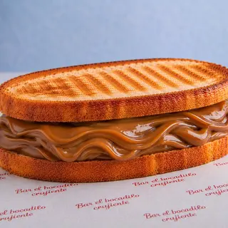 Bocadillo De Dulce De Leche