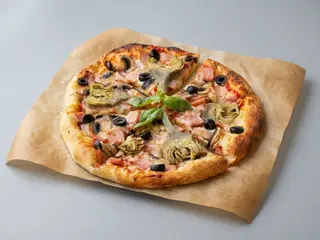 Pizze capricciosa
