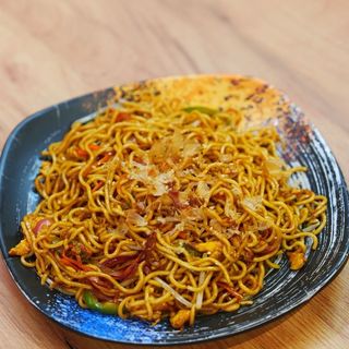 Hokusai yakisoba con mariscos