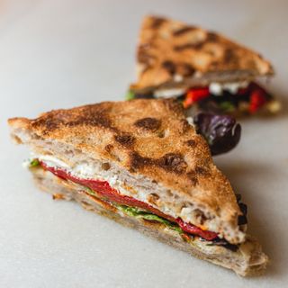 Focaccia De Salame Piccante