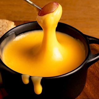 Salsa cheddar topping
