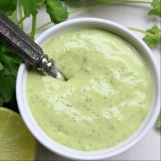 Salsa de cilantro topping
