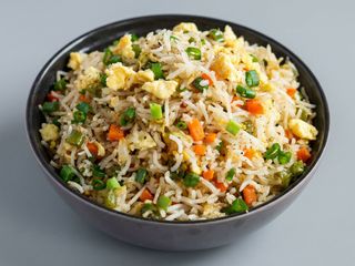 Egg rice. [Arroz de huevo)