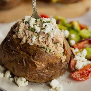 Jacket potato tuna mayo