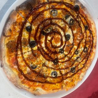 Pizza ternera bbq 