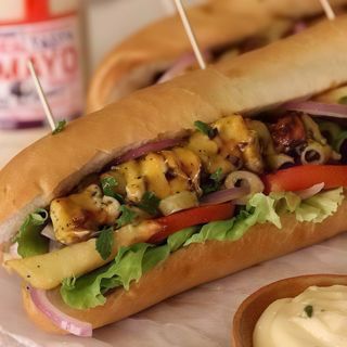 Sándwich Delicia De Pollo Al Azafrán
