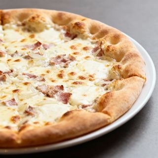 Pizza Carbonara