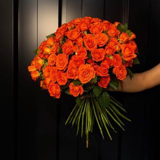 Ramo Rosas Naranjas De Araik Galstyan